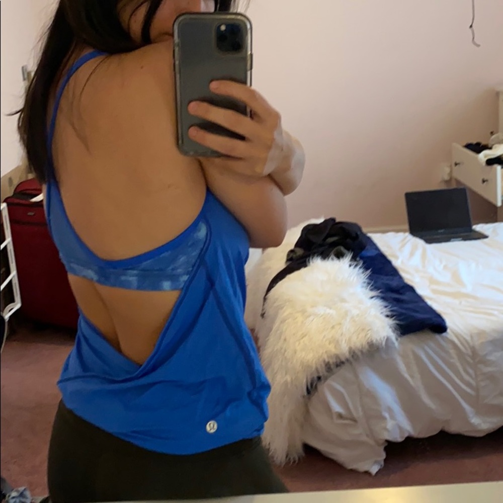 Open Back Built In Bra Lululemon Tank - Picture 6 of 6